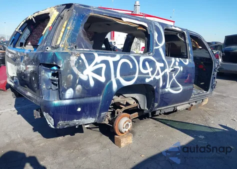 2006 Chevrolet Suburban 1500 Z71 z USA, uszkodzony, nr VIN 3GNFK16ZX6G112767